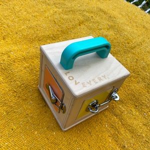 LOVEVERY wooden lockbox